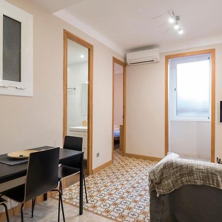 Acogedor Apartamento De 2 Dormitorios Barselona Dış mekan fotoğraf