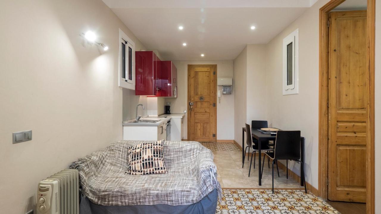 Acogedor Apartamento De 2 Dormitorios Barselona Dış mekan fotoğraf