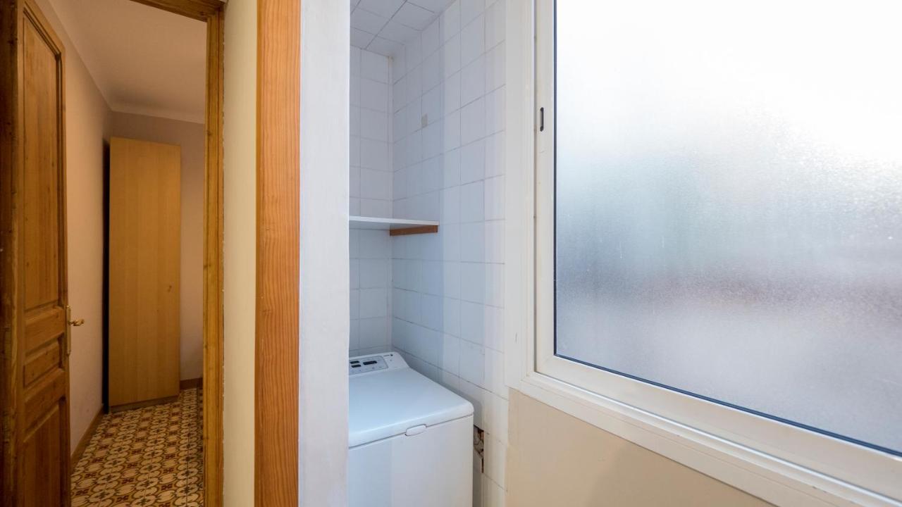 Acogedor Apartamento De 2 Dormitorios Barselona Dış mekan fotoğraf
