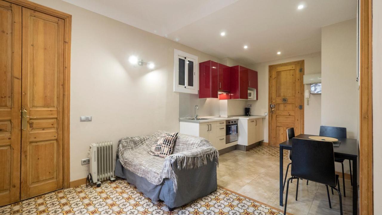 Acogedor Apartamento De 2 Dormitorios Barselona Dış mekan fotoğraf